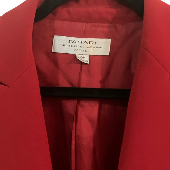 Tahari Arthur S. Levine Red Blazer Women’s Size 10P Black Frog Closure - Picture 9 of 11